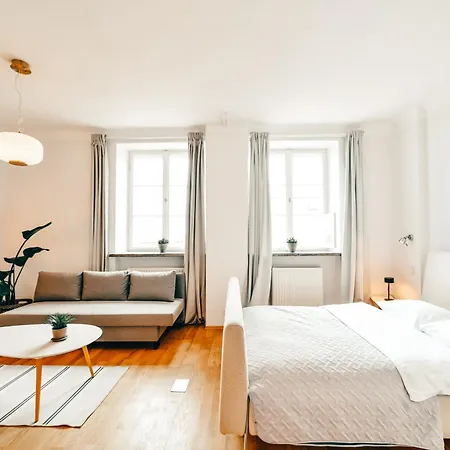 Old Town Heart V - Old Town Square